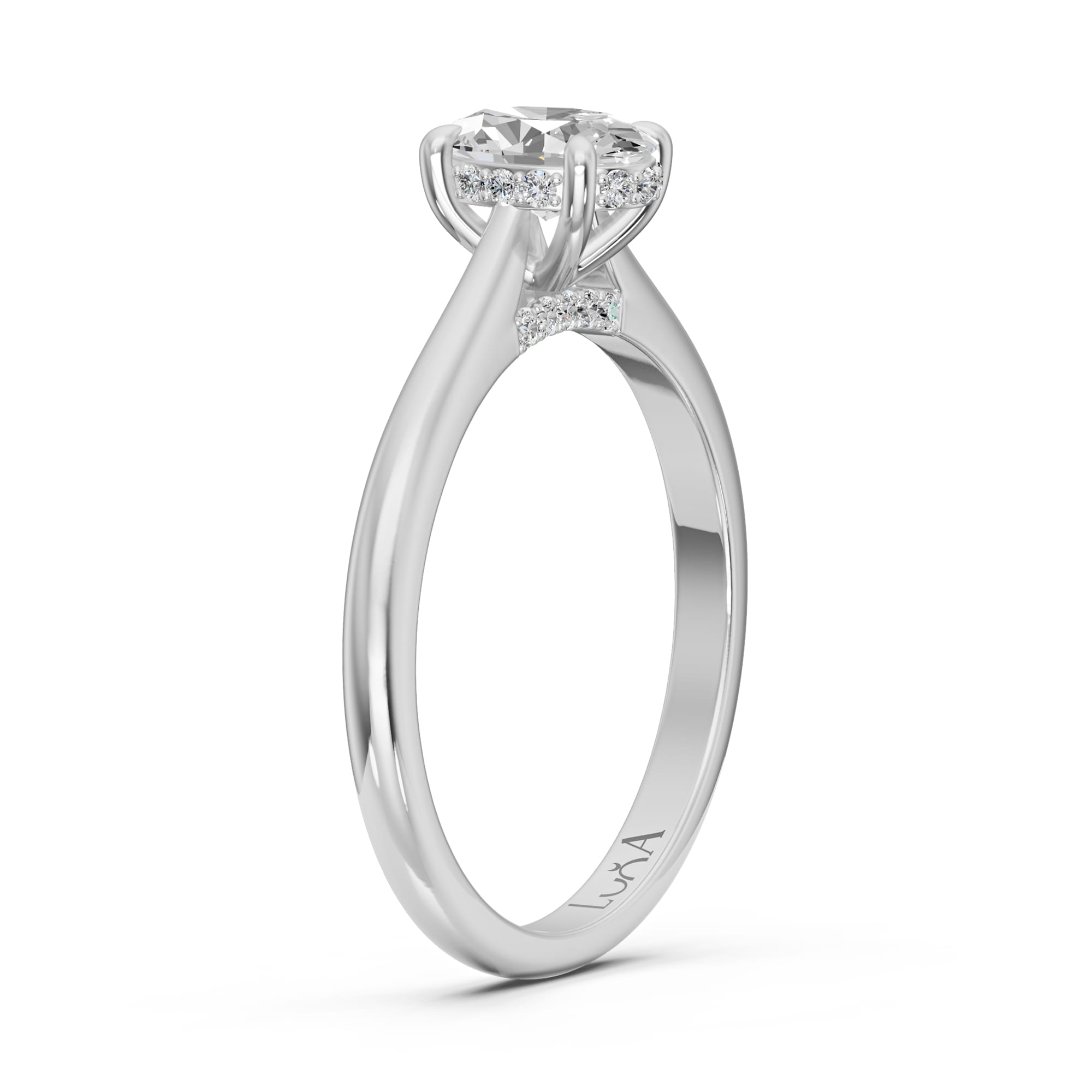 0.70 Karat HRD Sertifikalı Özel Tasarım Oval Pırlantalı Yüzük