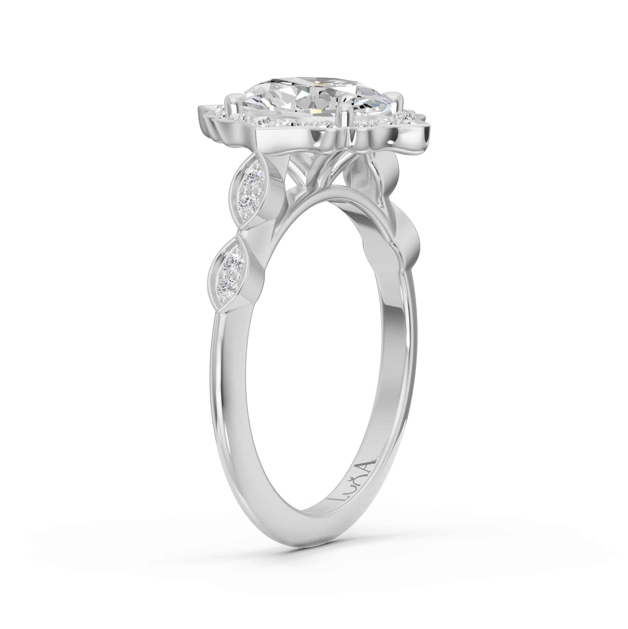 0.81 Karat HRD Sertifikalı Oval Tasarım Pırlanta Yüzük