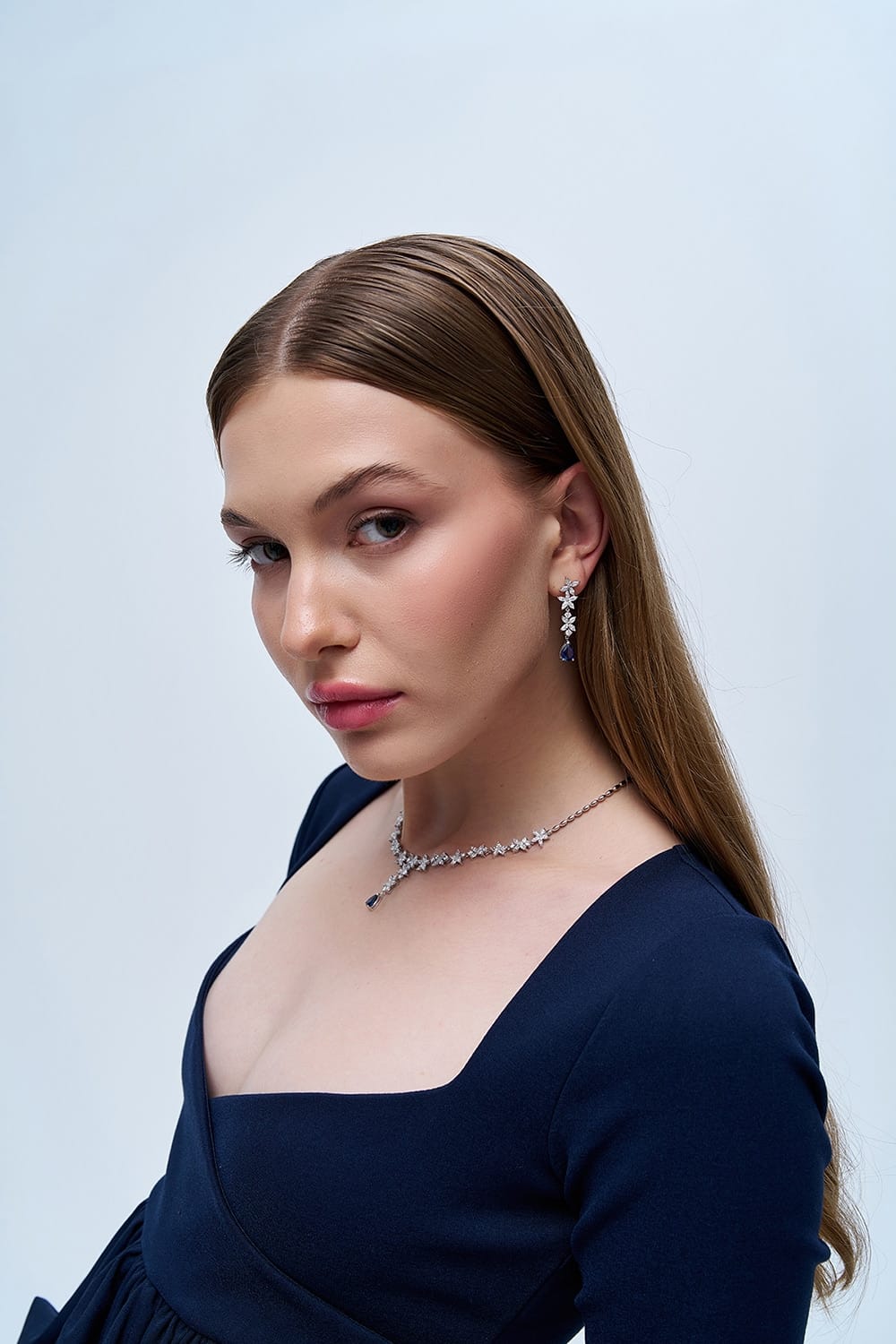 7.92 Karat IDL Sertifikalı Tasarım Pırlanta Safir Gerdanlık