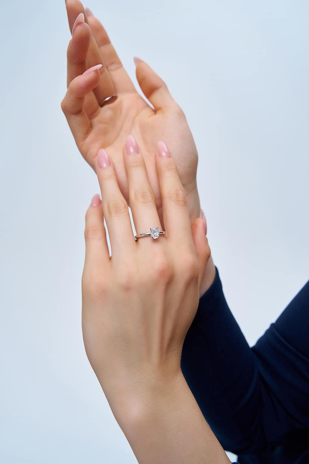 0.90 Karat HRD Sertifikalı Oval Tektaş Pırlanta Yüzük