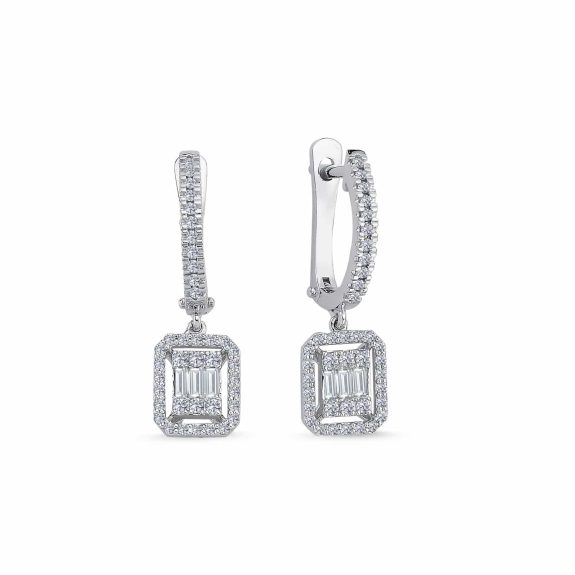 0.64 Karat IDL Sertifikalı Baget Pırlanta küpe