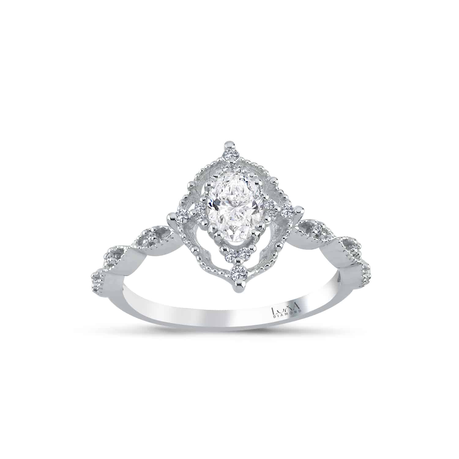 0.61 Karat IDL SERTİFİKALI Oval Pırlanta Yüzük